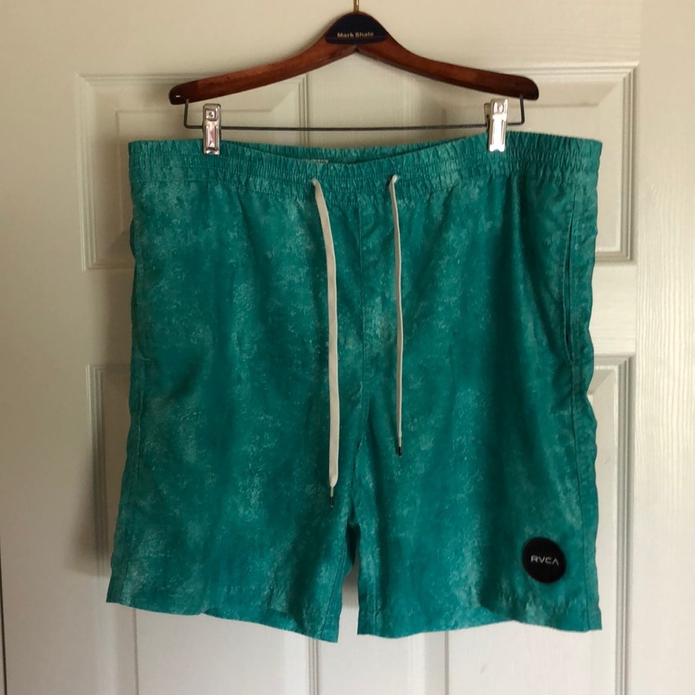 RVCA blue green printed swim board shorts L